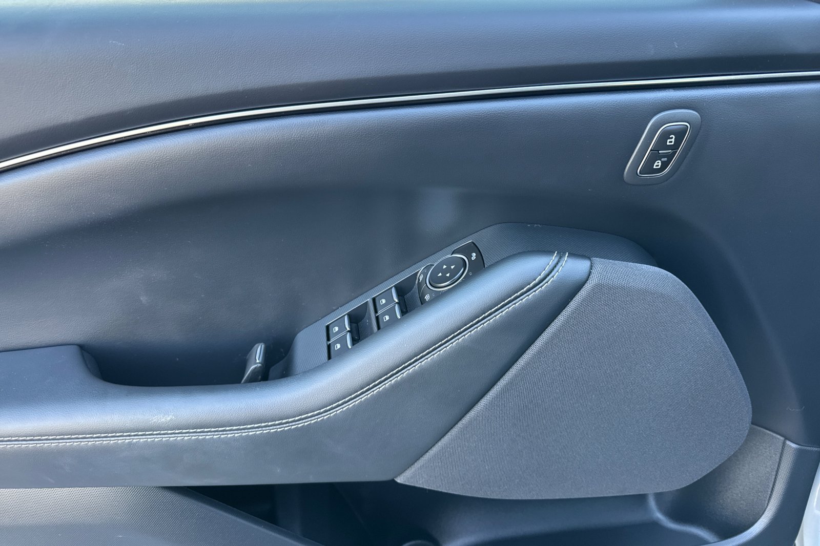 Certified 2023 Ford Mustang Mach-E Select RWD image 12
