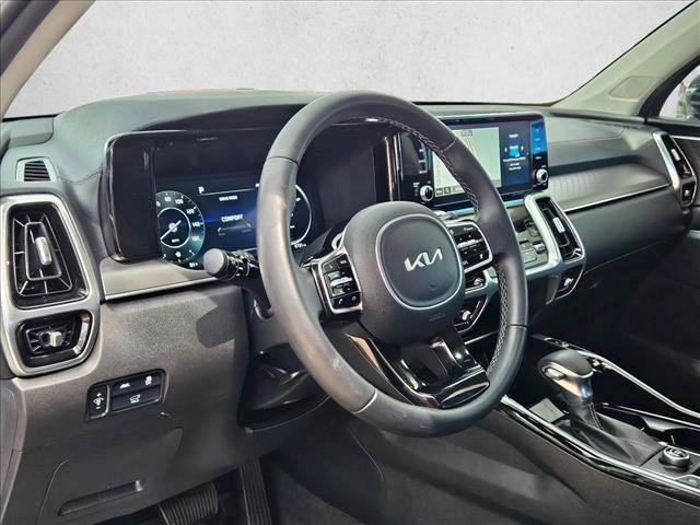 Used 2023 Kia Sorento SX image 10