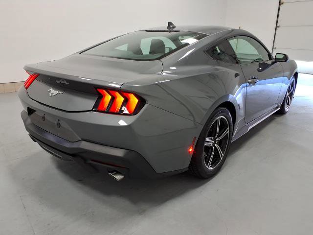 Certified 2025 Ford Mustang Coupe RWD image 3