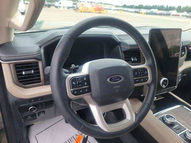 Certified 2024 Ford Expedition Limited AWD/4WD image 16