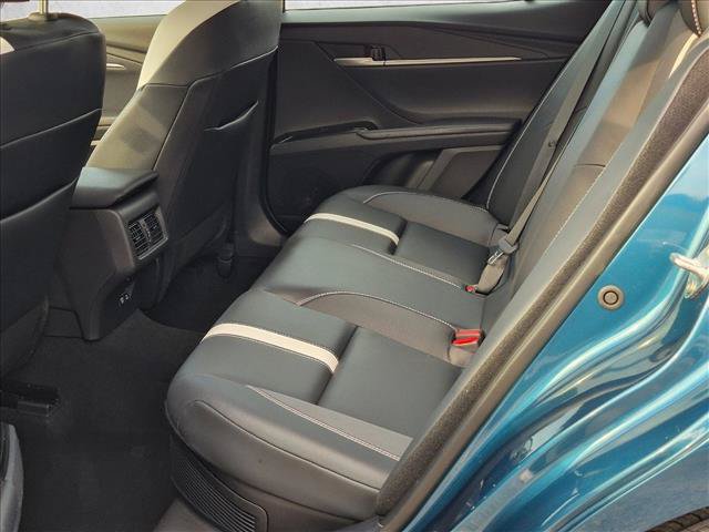 Used 2025 Toyota Camry SE FWD image 17