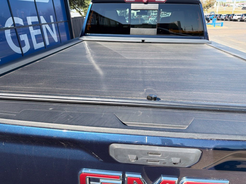 Used 2022 GMC Sierra 2500 AT4 w/ AT4 Preferred Package AWD/4WD image 17