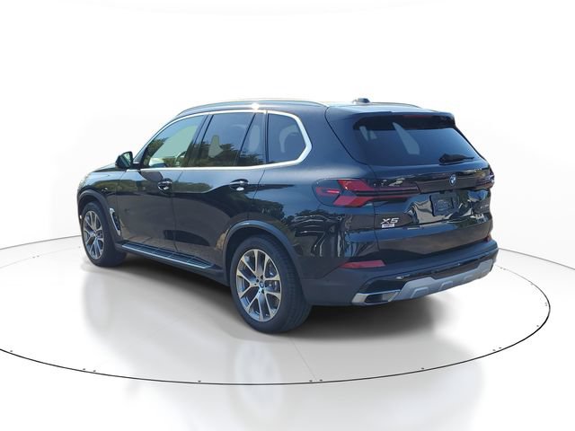 Used 2024 BMW X5 xDrive50e AWD/4WD image 4