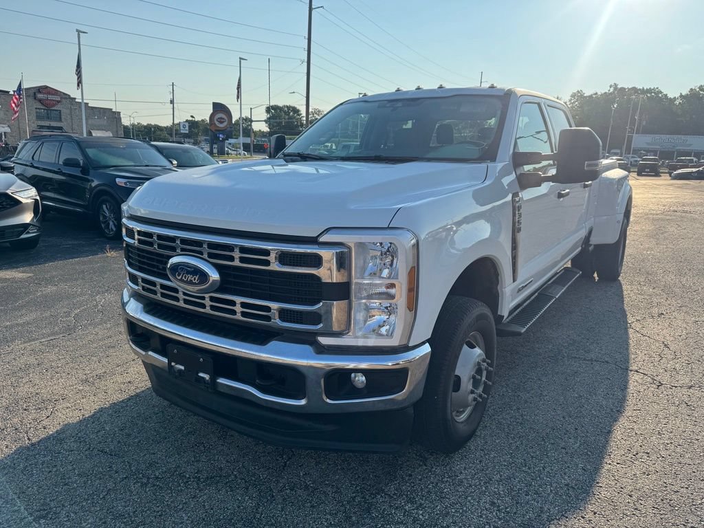 Certified 2025 Ford F350 XLT w/ FX4 Off-Road Package AWD/4WD image 3