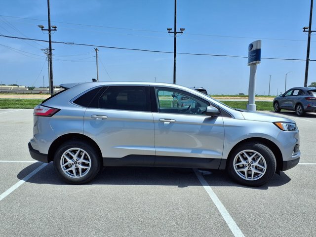 Certified 2023 Ford Edge SEL w/ Convenience Package AWD/4WD image 6