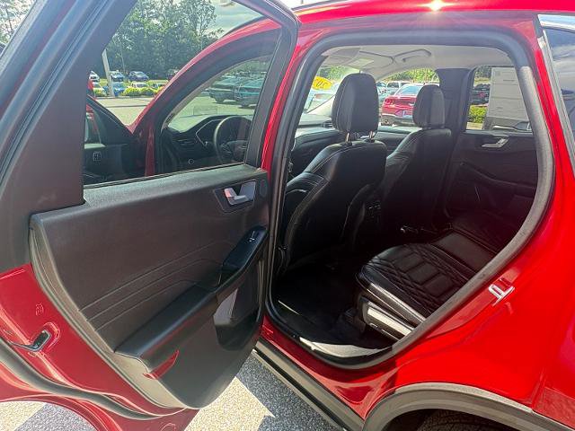 Certified 2024 Ford Escape Platinum w/ Premium Technology Package AWD/4WD image 29