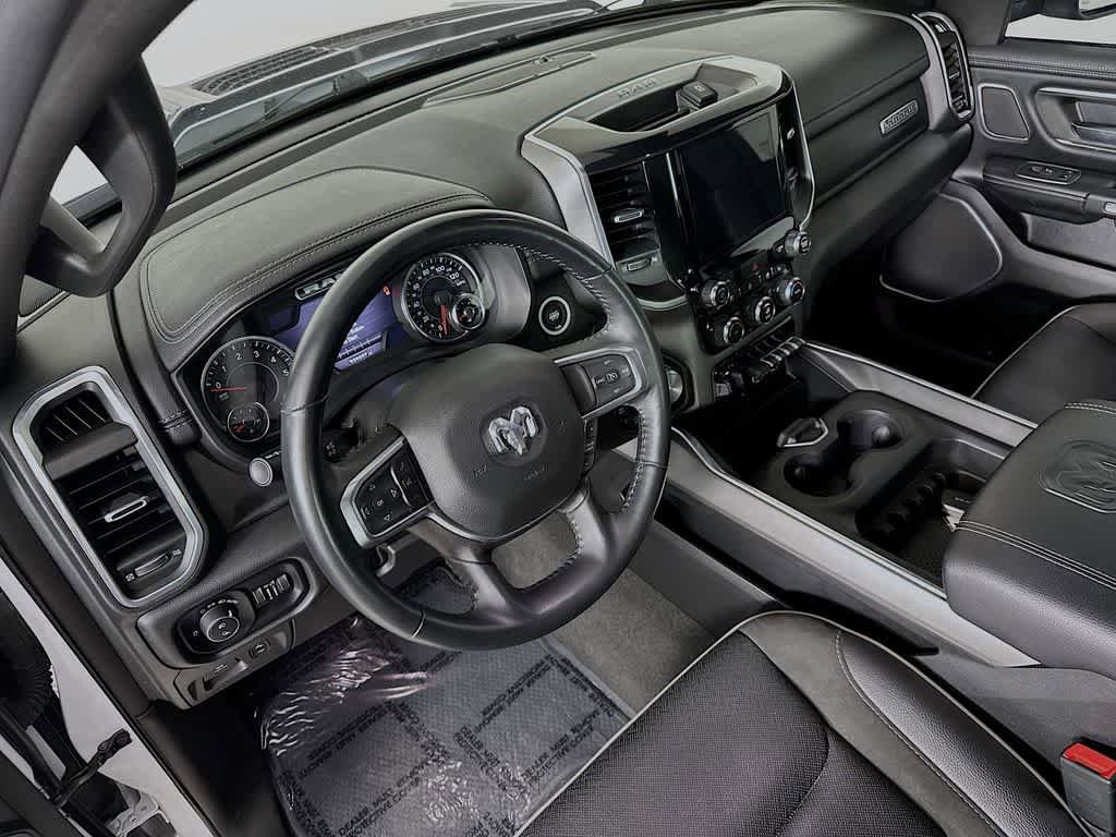 Used 2022 RAM 1500 Laramie AWD/4WD image 2