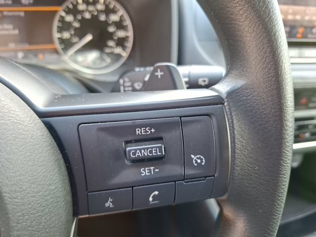 Used 2024 Nissan Rogue S FWD image 19
