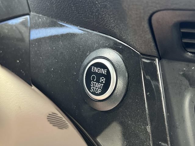 Certified 2019 Ford Escape Titanium w/ U0J03 - Titanium Tow Package FWD image 31