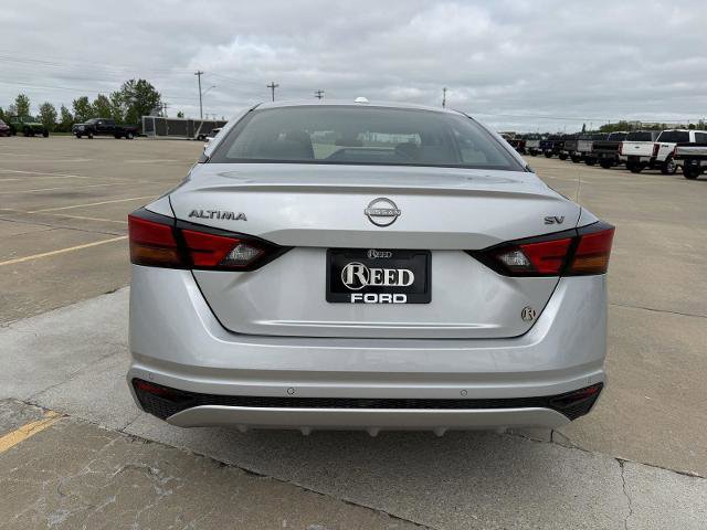 Used 2024 Nissan Altima 2.5 SV FWD image 8