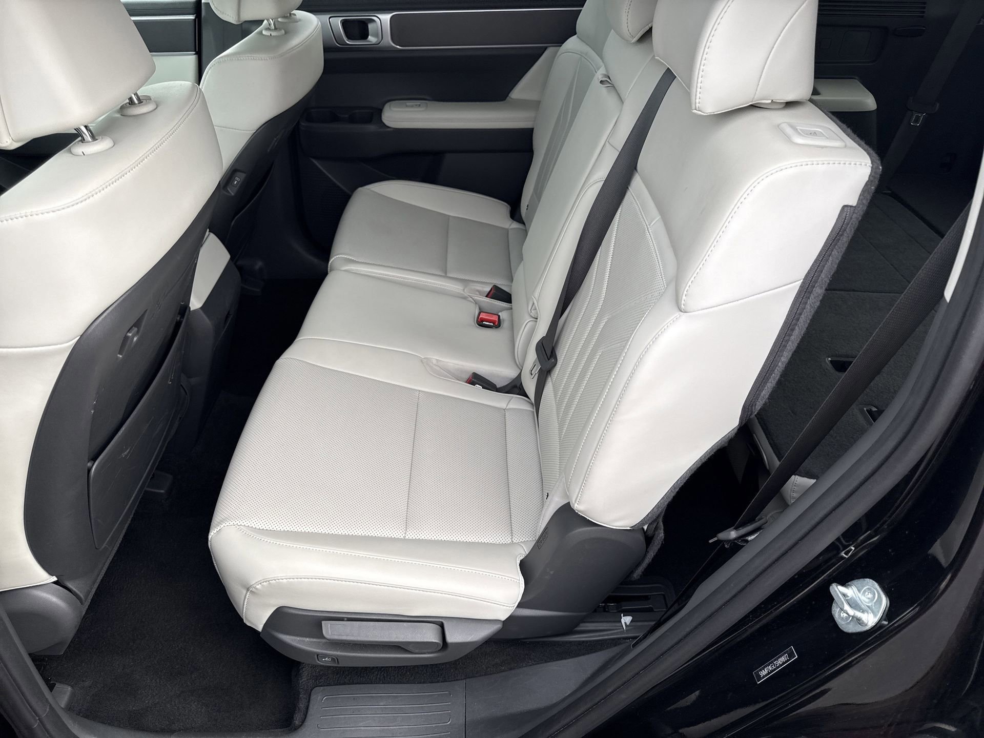 Used 2025 Hyundai Santa Fe SEL image 24