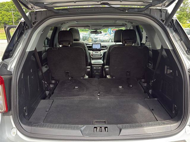 Certified 2023 Ford Explorer XLT w/ Equipment Group 202A AWD/4WD image 32