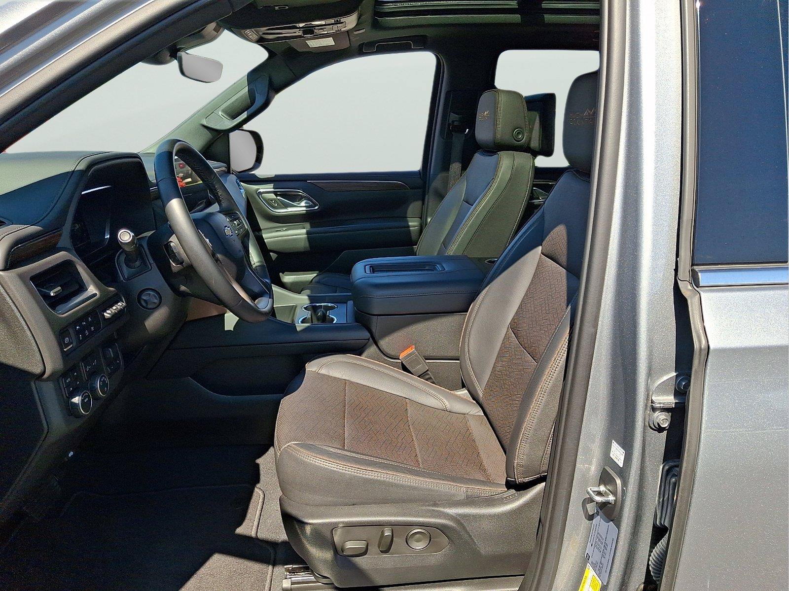 Used 2023 Chevrolet Tahoe High Country w/ Premium Package AWD/4WD image 11