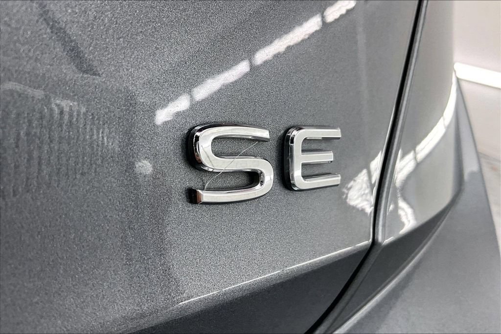 Used 2024 Volkswagen Jetta SE FWD image 8