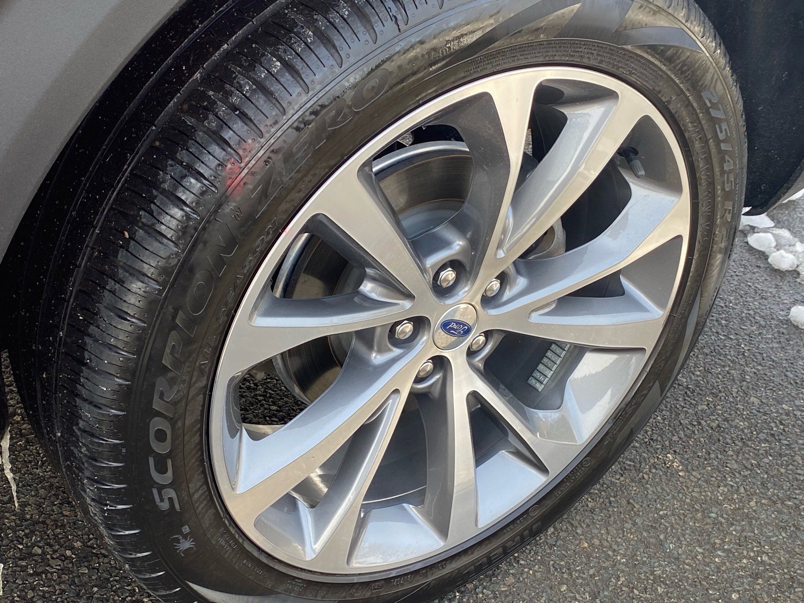 Certified 2025 Ford Explorer Platinum w/ Ultimate Package image 25