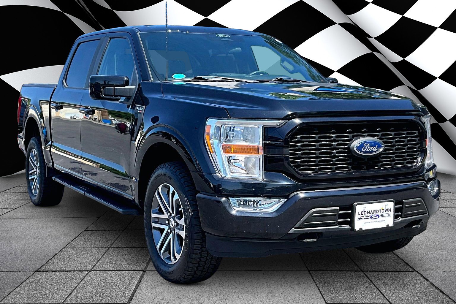 Certified 2022 Ford F150 XL w/ STX Appearance Package AWD/4WD image 11