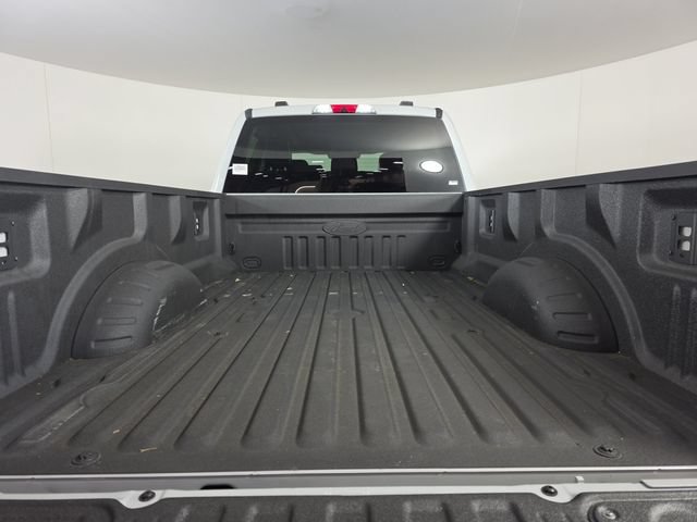 Certified 2025 Ford F350 Lariat w/ Black Appearance Package AWD/4WD image 10