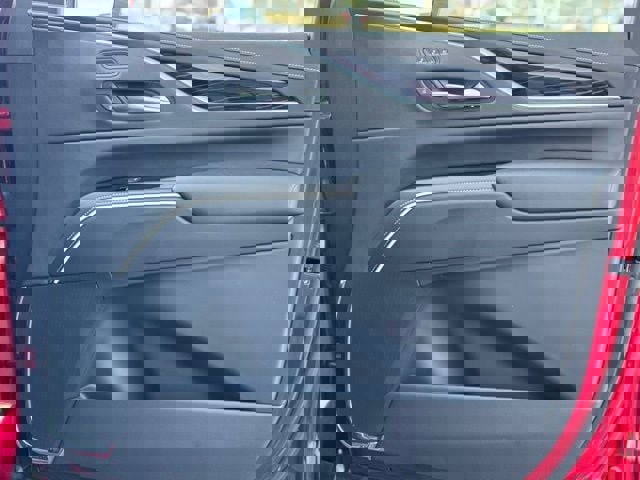 Used 2024 Cadillac Escalade Sport w/ LPO, ONYX Package image 30