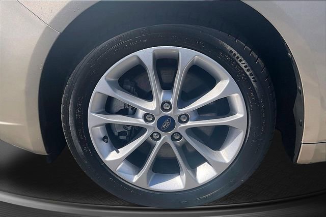 Certified 2019 Ford Fusion Energi Titanium FWD image 9