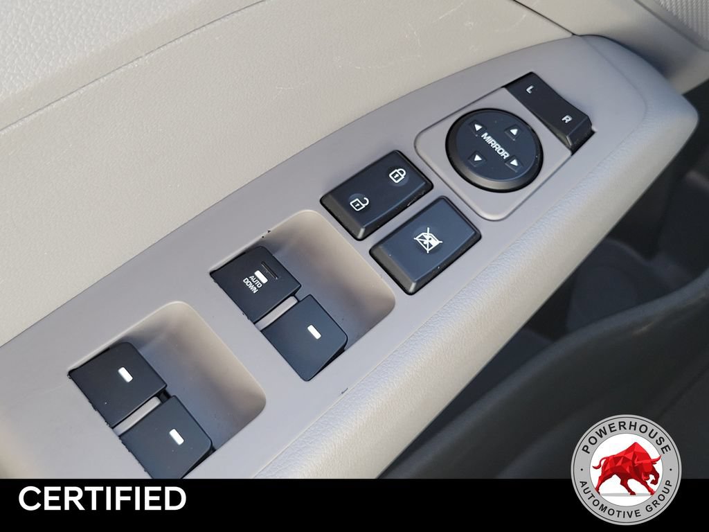 Used 2020 Hyundai Elantra SE FWD image 24