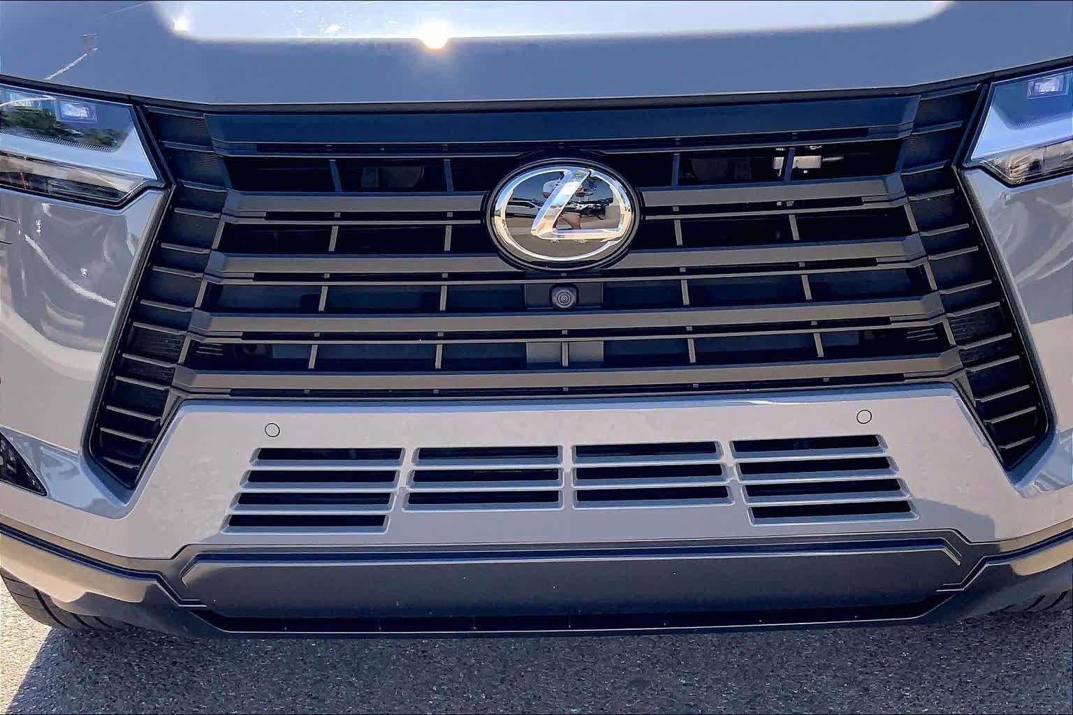 Used 2024 Lexus GX 550 AWD/4WD image 30