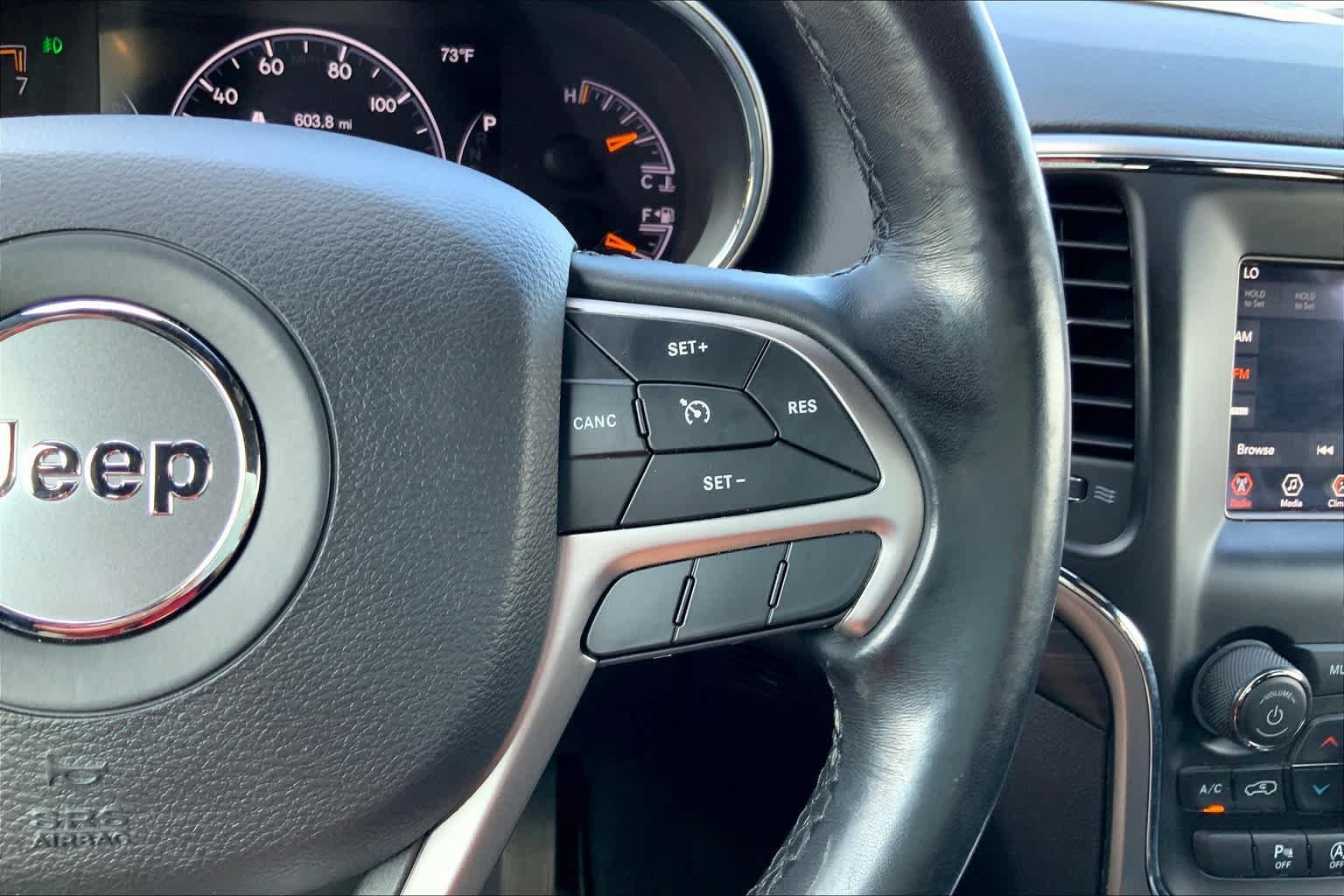 Used 2021 Jeep Grand Cherokee Laredo RWD image 24