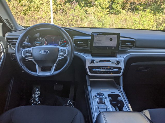 Certified 2023 Ford Explorer XLT image 30