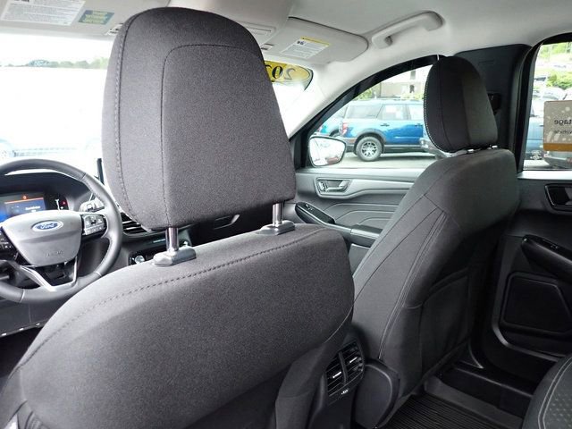 Certified 2025 Ford Escape Active w/ Tech Pack #1 AWD/4WD image 17