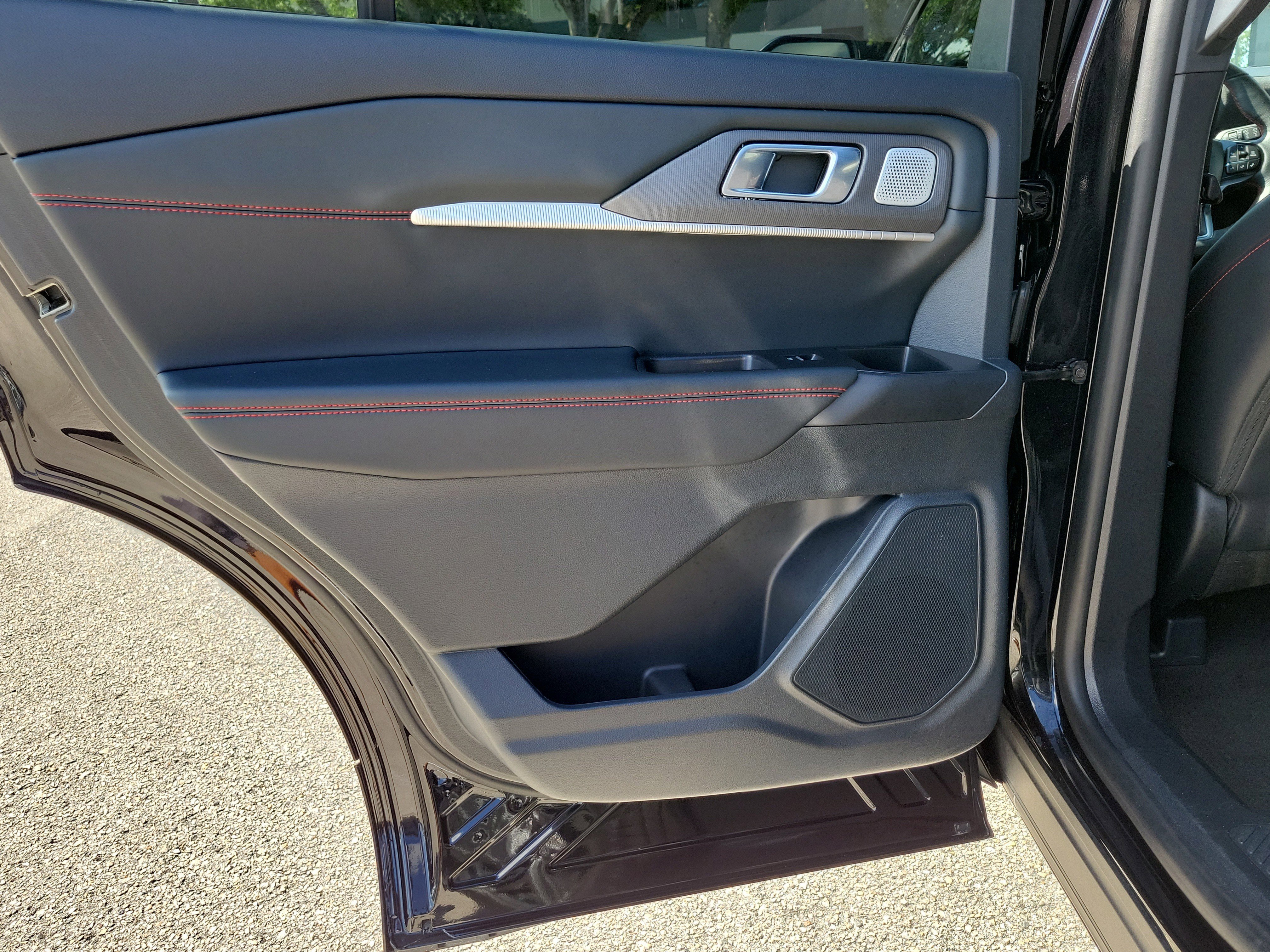 Certified 2025 Ford Explorer ST w/ Sun And Sound Package image 13