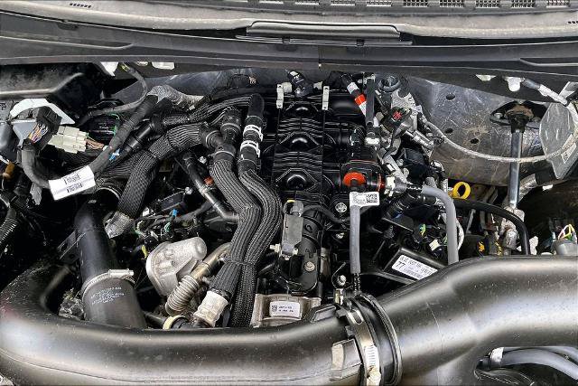 Certified 2025 Ford Expedition Active AWD/4WD image 32
