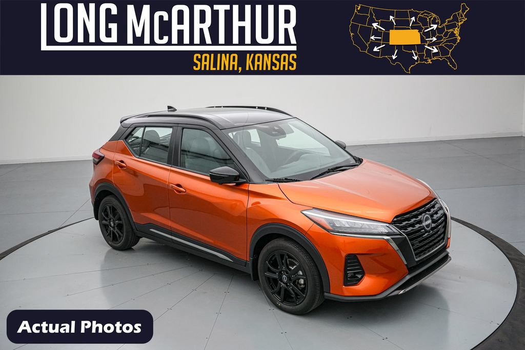 Used 2023 Nissan Kicks SR w/ SR Premium Package FWD image 1