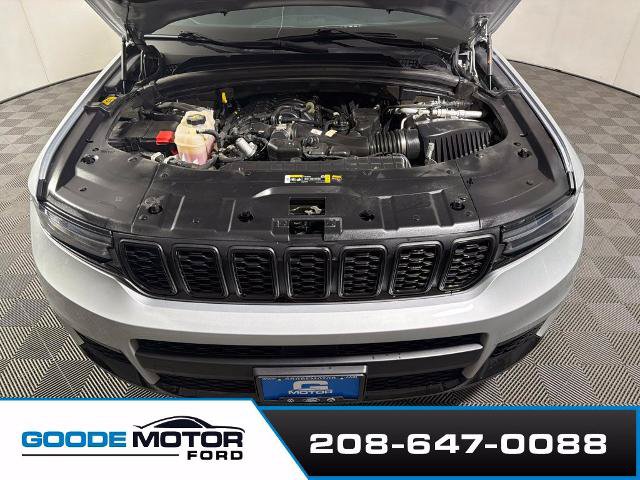 Used 2023 Jeep Grand Cherokee L Laredo AWD/4WD image 25