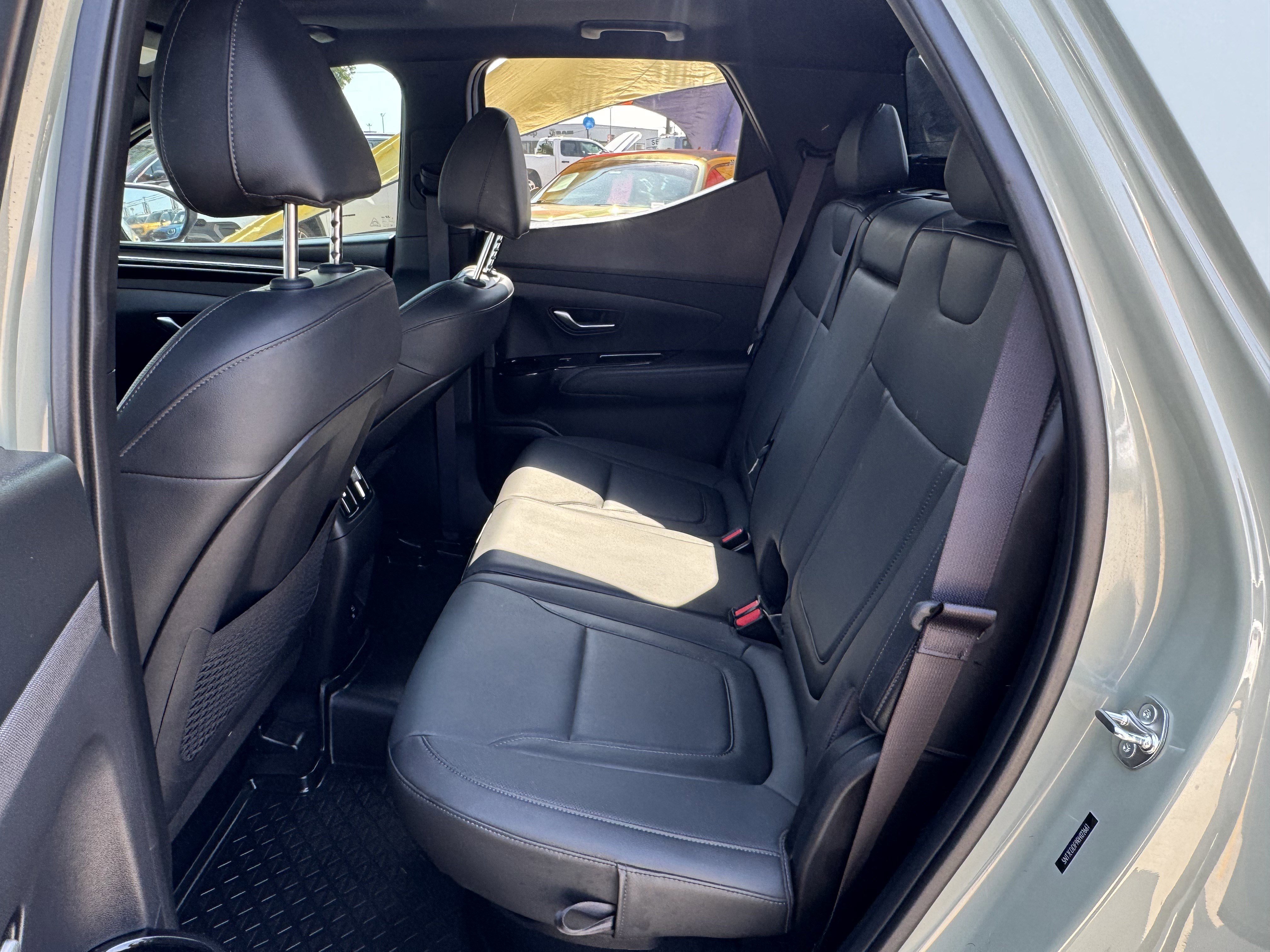 Used 2024 Hyundai Santa Cruz Limited image 10