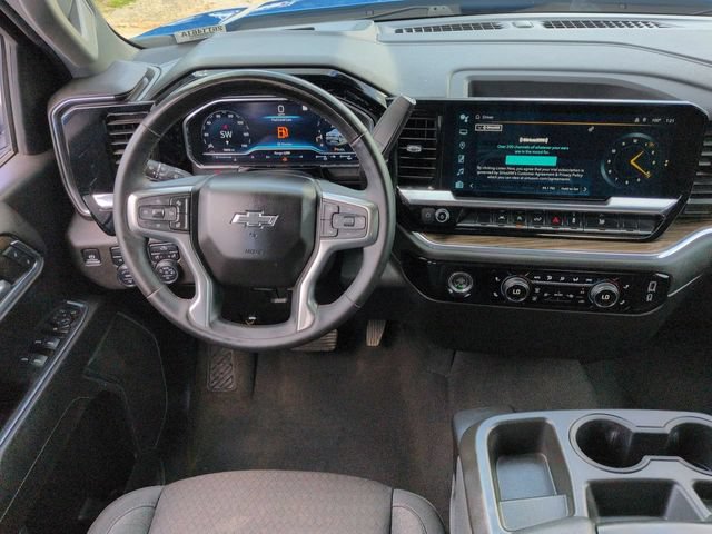 Used 2023 Chevrolet Silverado 1500 RST AWD/4WD image 19