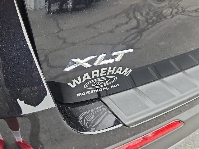 Certified 2022 Ford Explorer XLT w/ Equipment Group 202A image 9