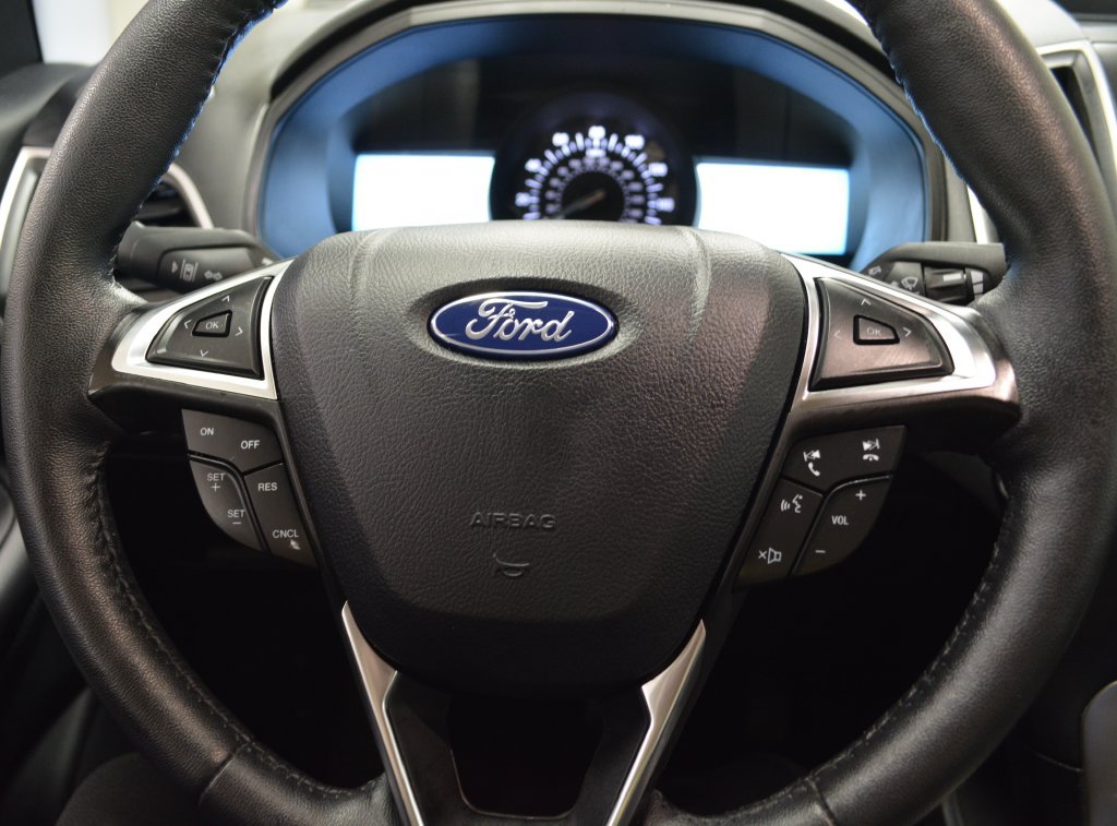 Certified 2024 Ford Edge SEL w/ Convenience Package AWD/4WD image 17