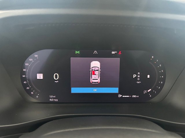 Used 2023 Volvo XC40 B5 Ultimate w/ Protection Package Premier AWD/4WD image 17