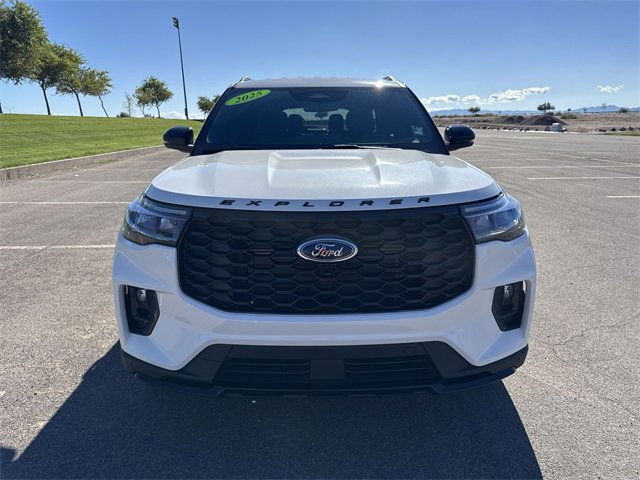 Certified 2025 Ford Explorer ST-Line w/ Premium Package image 8