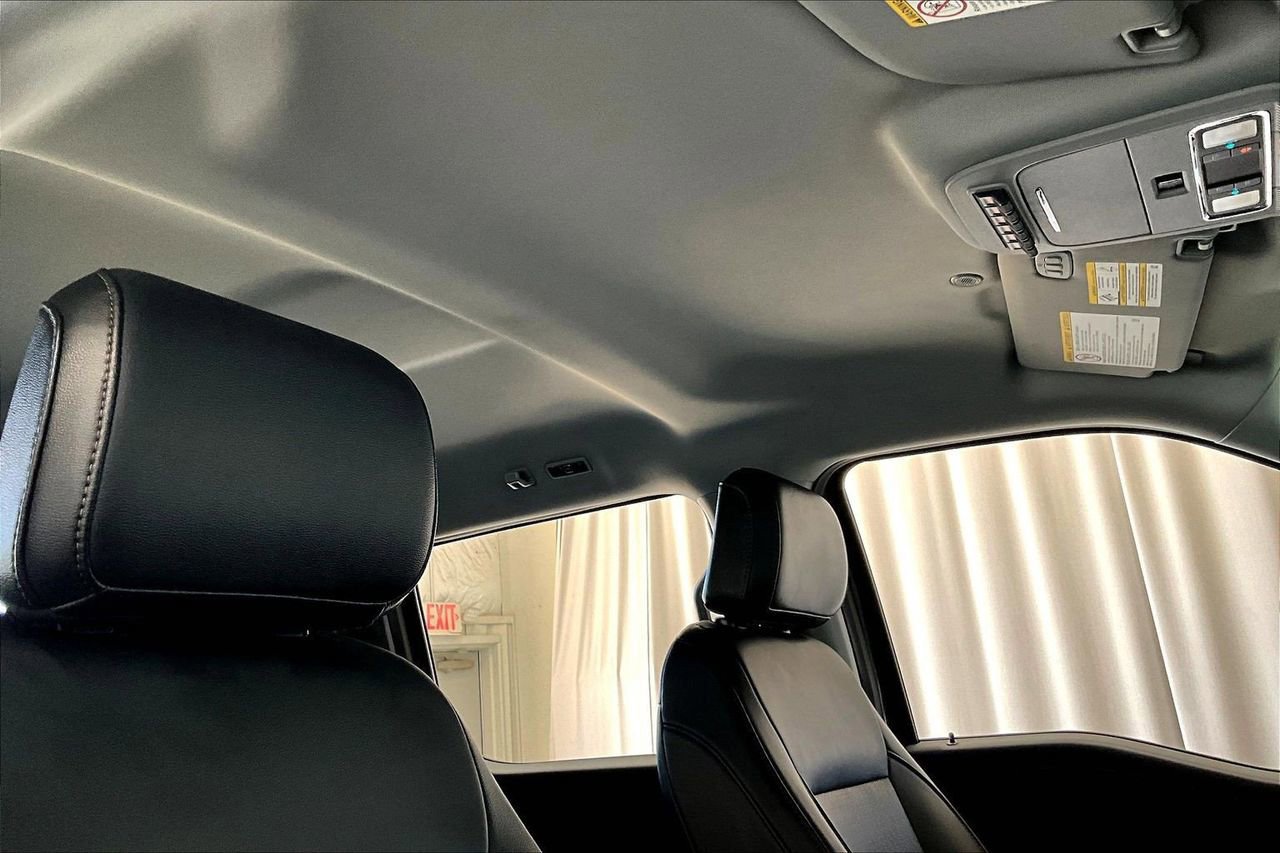 Certified 2025 Ford F350 Lariat AWD/4WD image 28