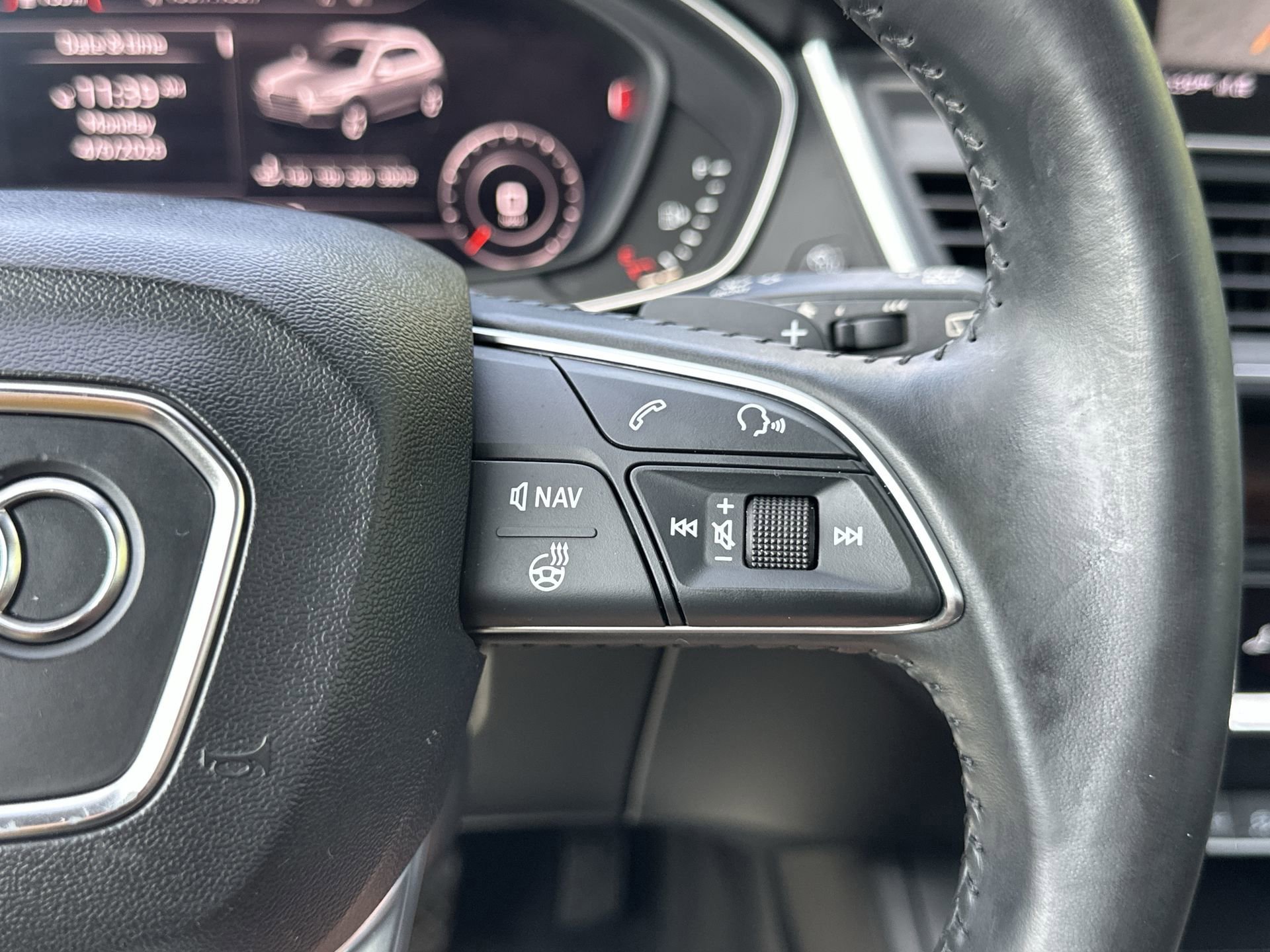 Used 2018 Audi Q5 2.0T Premium Plus w/ Premium Plus Package image 65