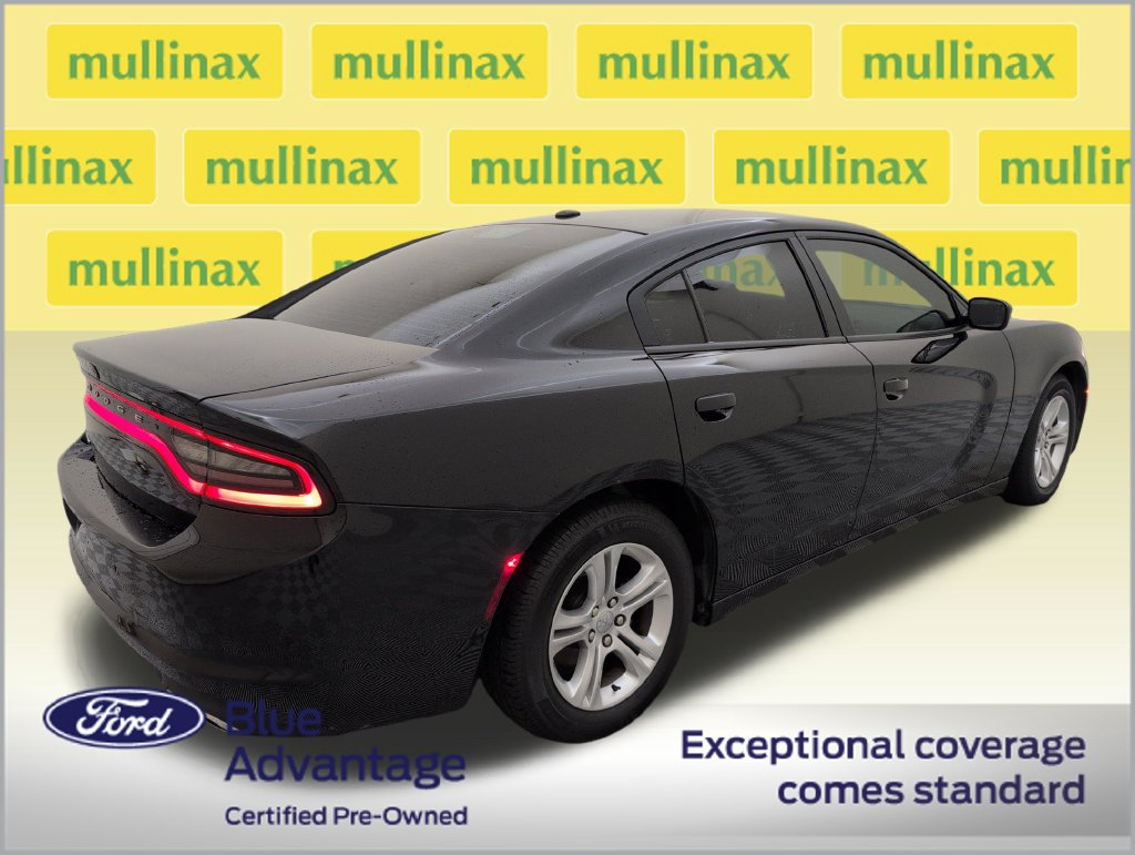Used 2021 Dodge Charger SXT w/ Leather Interior Group RWD image 3