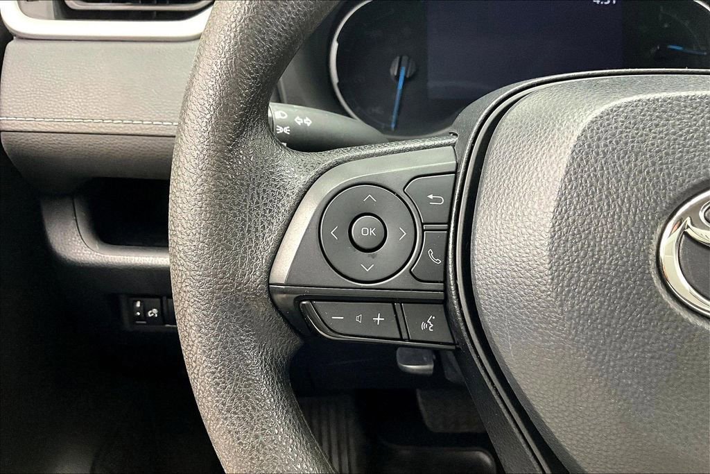 Used 2024 Toyota RAV4 LE image 18