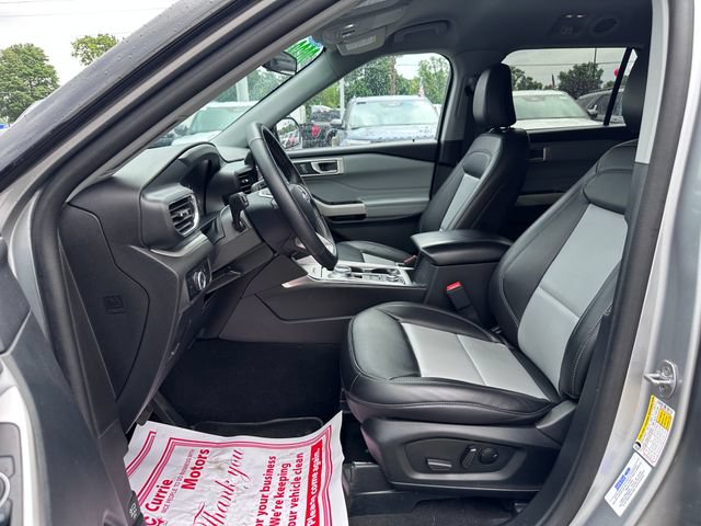 Certified 2023 Ford Explorer XLT w/ Equipment Group 202A AWD/4WD image 12