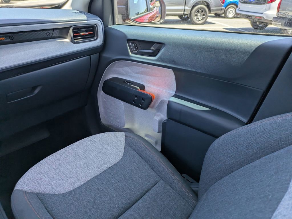 Certified 2024 Ford Maverick XLT image 19