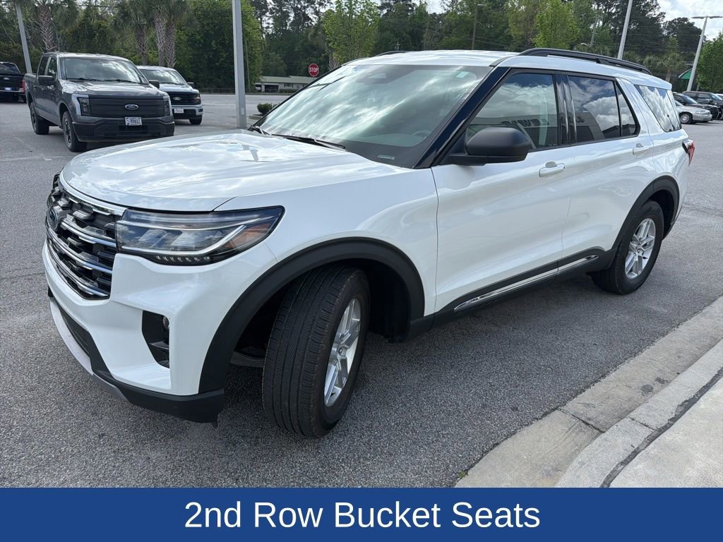 Certified 2025 Ford Explorer Active w/ Active Comfort Package image 3