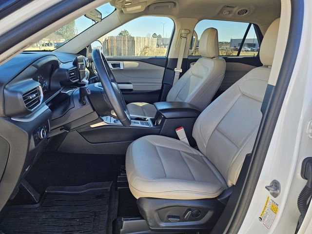 Certified 2023 Ford Explorer XLT w/ Equipment Group 202A image 12