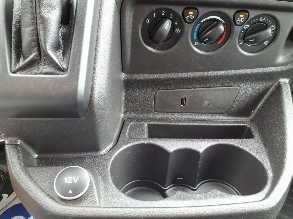 Certified 2018 Ford Transit 150 XL RWD image 18