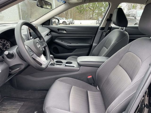 Used 2025 Nissan Altima 2.5 SV image 15