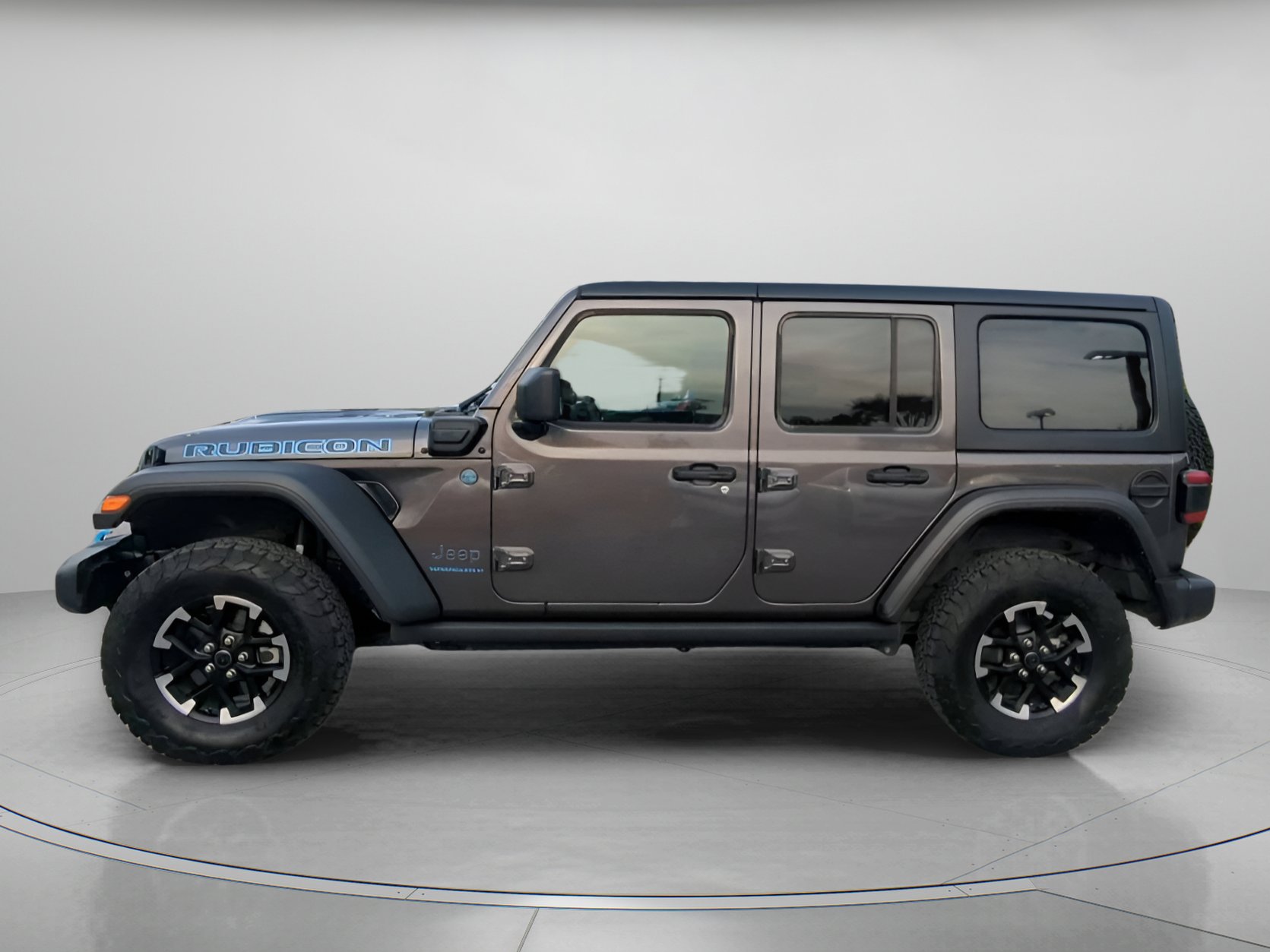 Used 2025 Jeep Wrangler Rubicon w/ Convenience Group image 15