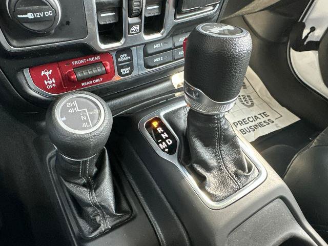 Used 2024 Jeep Wrangler Unlimited Rubicon AWD/4WD image 17